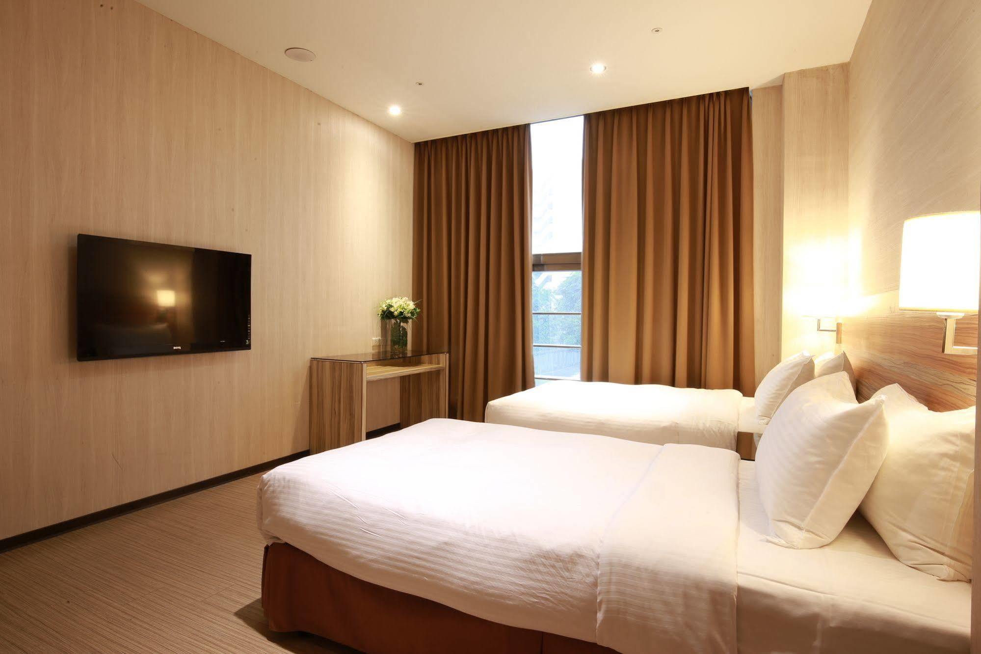 Highness Hotel Guishan Exterior foto